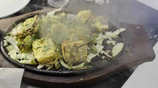 Panj Tara Indian Kitchen & Bar